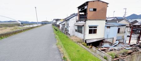 由良川堤防(下柳附近)