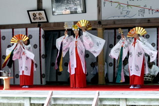 御神楽(4月26日)