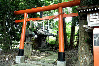 八代神社(弥加宜神社境内社)